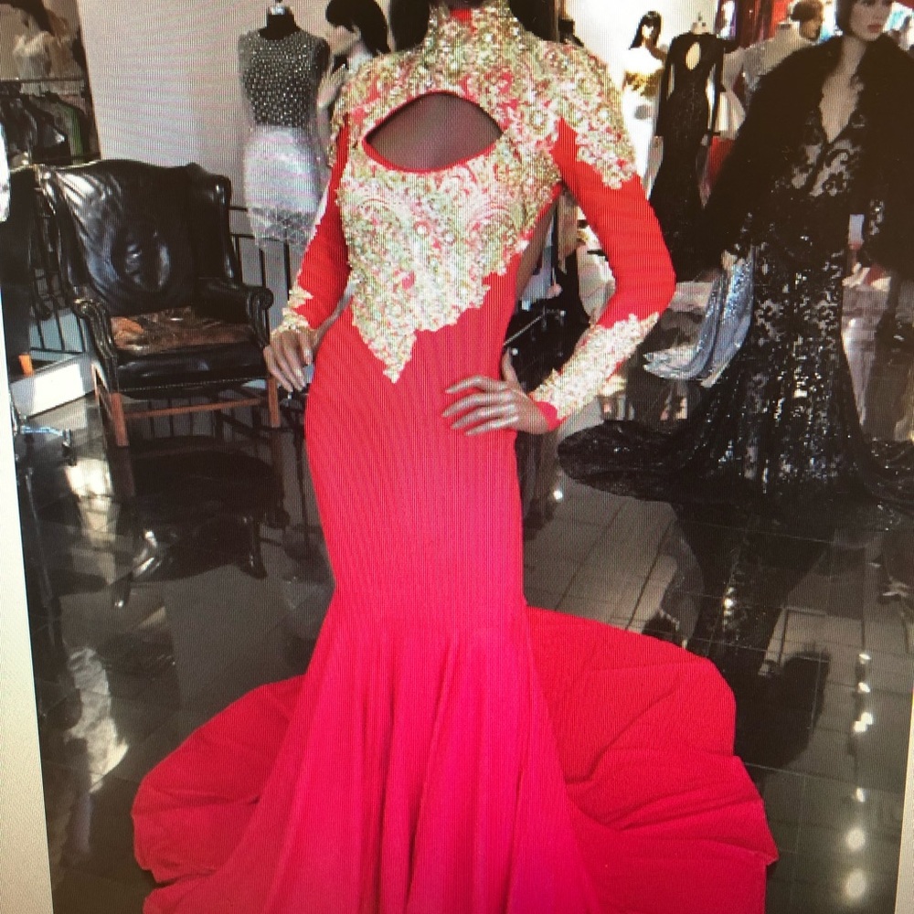 ❤️ Versailles Prom Dress